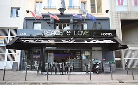 Peace And Love Hostel